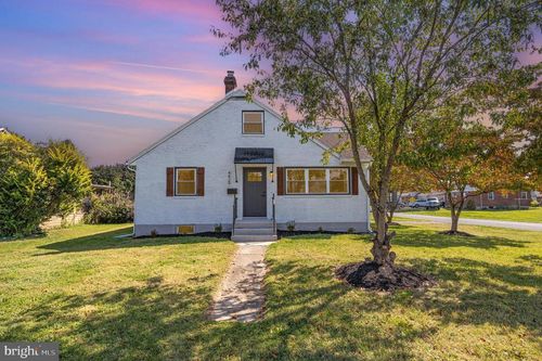 4429 N 2nd St, HARRISBURG, PA, 17110-1629 | Card Image