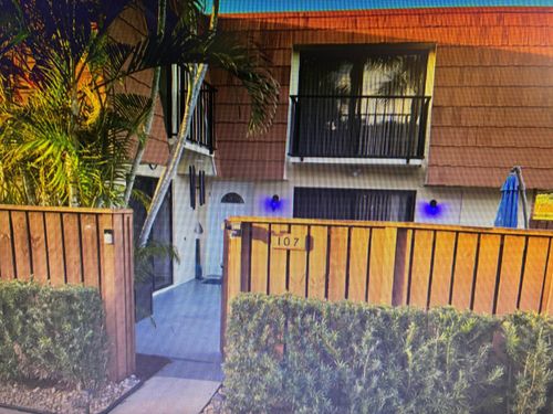 107-107 Buttonwood Ln, Boynton Beach, FL, 33436-7110 | Card Image
