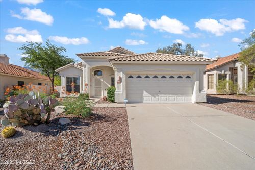 7637 E Via Los Arbustos, Tucson, AZ, 85750-7208 | Card Image