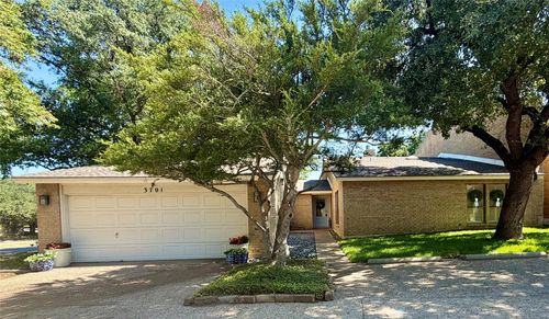 3701 Hulen Park Dr, Fort Worth, TX, 76109-3310 | Card Image
