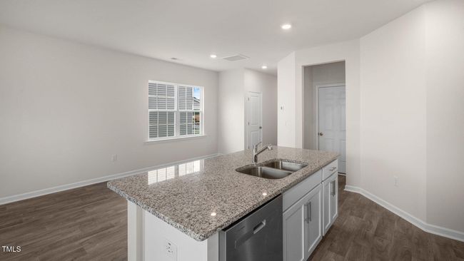 Kitchen | Image 8