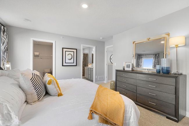 The Primary bedroom has an ensuite bathroom and walk-in closet! | Image 15
