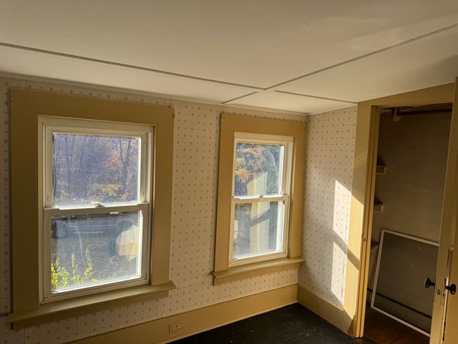 494 River Rd, House other with 6 bedrooms, 3 bathrooms and 4 parking in Deerfield MA | Image 11