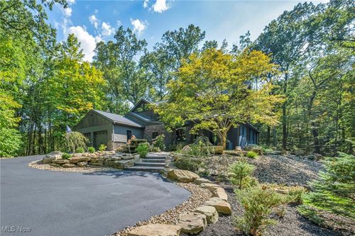 2358 Banning Rd, Akron, OH, 44333-2072 | Card Image