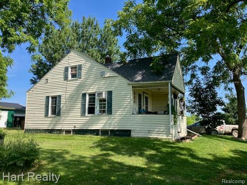 6975 Gosline Rd, Brown City, MI, 48416-9019 | Card Image