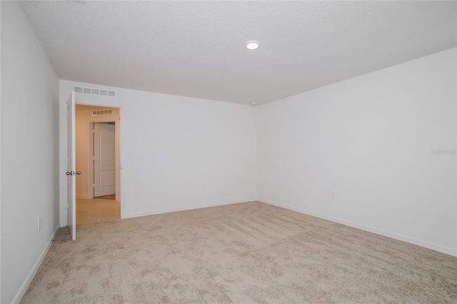 1660 Gopher Tree St, House other with 5 bedrooms, 3 bathrooms and null parking in Mascotte FL | Image 7