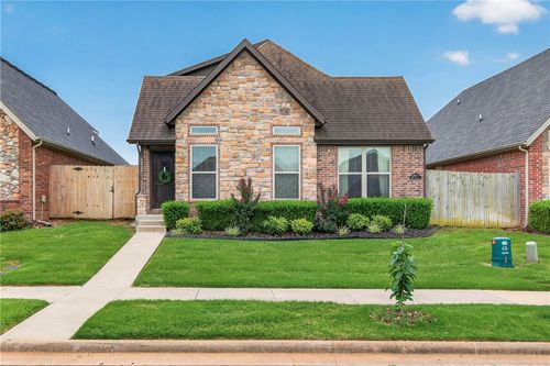 3209 Sw Stoneway Ave, Bentonville, AR, 72713-5627 | Card Image