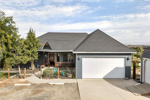 315 Wells Gap Rd, Prosser, WA, 99350-7827 | Card Image