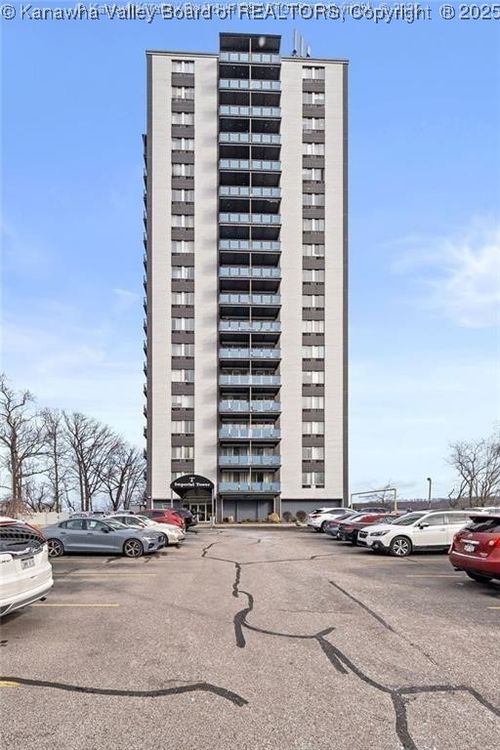 205206-1800 Roundhill Rd, Charleston, WV, 25314-1568 | Card Image