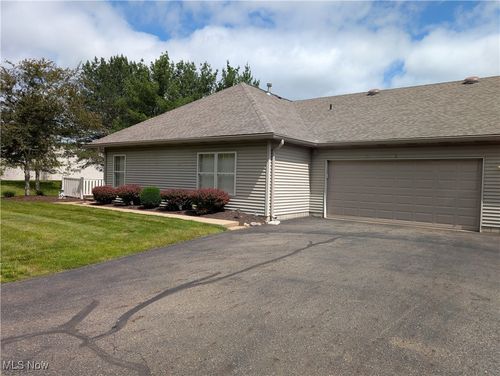13c-4220 Tannybrooke Lane Nw, Canton, OH, 44718 | Card Image