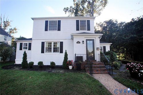 6211 W Franklin St, Richmond, VA, 23226-2511 | Card Image