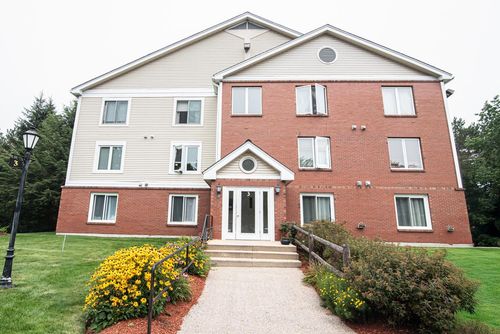 unit-305-3 Timberwood Dr, Goffstown, NH, 03045-2569 | Card Image