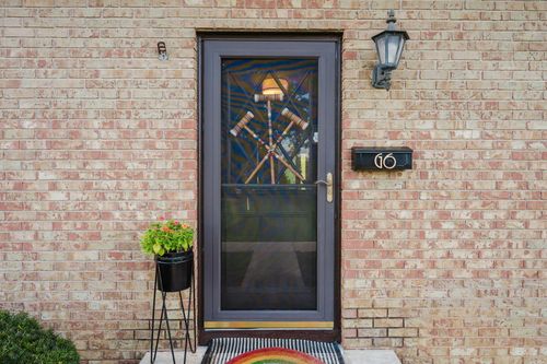 g6-625 Country Club Dr, Newark, OH, 43055-1637 | Card Image
