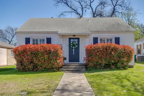 3229 8th Ave, Fort Worth, TX, 76110-3808 | Card Image