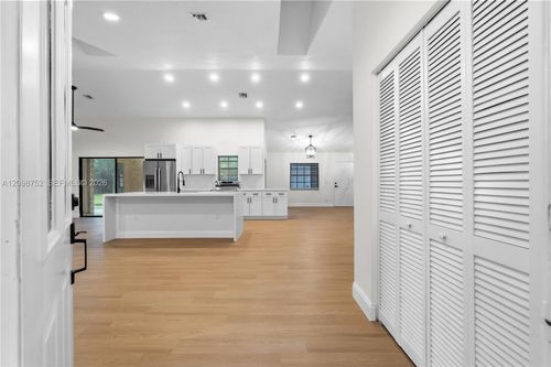 7261 140th Ave N, West Palm Beach, FL, 33412-2737 | Card Image