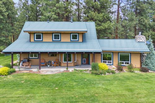 1862 Mountain Meadow Ln, Victor, MT, 59875-9666 | Card Image