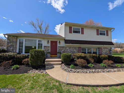 194 Fairhill Dr, CHURCHVILLE, PA, 18966-1389 | Card Image
