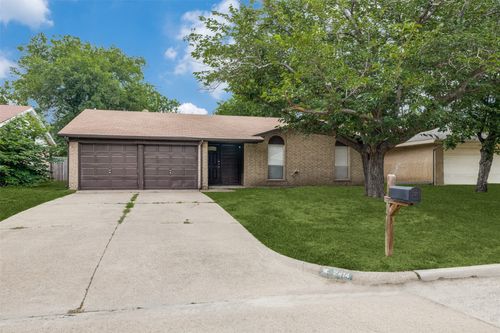 2414 February Ln, Grand Prairie, TX, 75050-2911 | Card Image