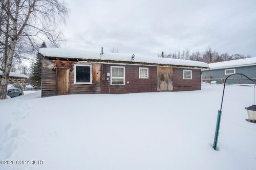 6715 Blackberry St, Anchorage, AK, 99502-2141 | Card Image