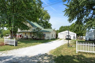 408 Pettis Street, House other with 4 bedrooms, 2 bathrooms and null parking in Windsor MO | Image 2