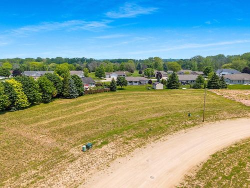 528 Rustic Ridge Drive, BRILLION, WI, 54110 | Card Image