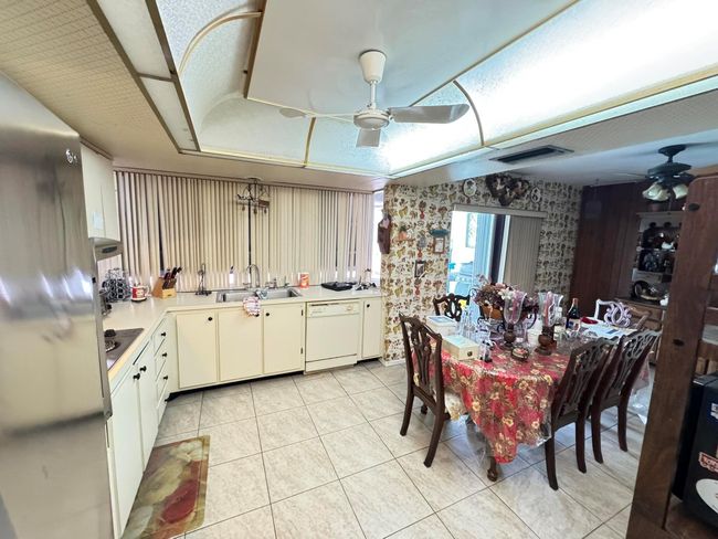 5013 Sw 88 Th Ter, House other with 3 bedrooms, 2 bathrooms and null parking in Cooper City FL | Image 10