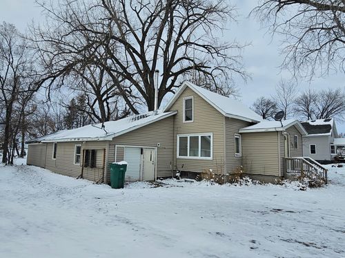705 Neill St, Buxton, ND, 58218-4112 | Card Image