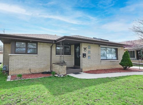 4732 S 23rd St, Milwaukee, WI, 53221-2912 | Card Image