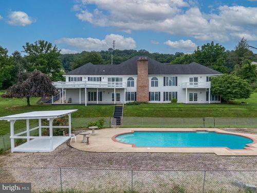 540 Hain Rd, SINKING SPRING, PA, 19608-9200 | Card Image