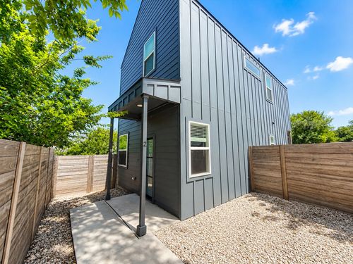 2-1212 Lily Ter, Austin, TX, 78741-3425 | Card Image