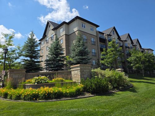 304-40 Ferndale Dr S, Barrie, ON, L4N2L3 | Card Image