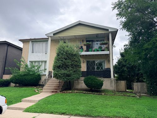 2s-11130 S Columbus Drive, Worth, IL, 60482 | Card Image