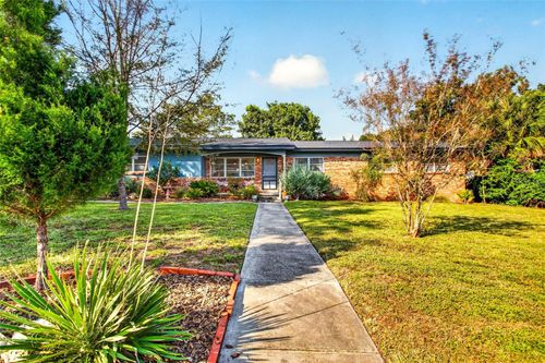 302 Park Ridge Ave, TEMPLE TERRACE, FL, 33617-4143 | Card Image