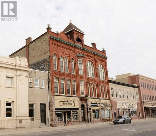 3-12 Water Street N, Cambridge, ON, N1R3B1 | Card Image