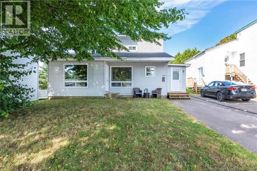 15 Oxford Pl, Saint John, NB, E2P1B4 | Card Image