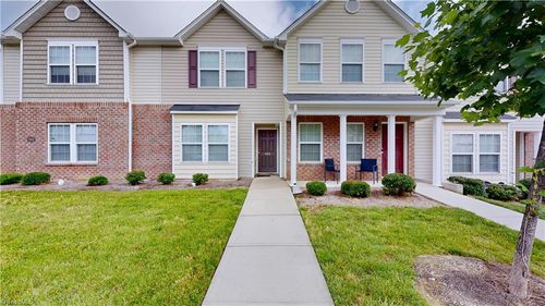 442 Sandybrooke Dr, High Point, NC, 27265-2923 | Card Image
