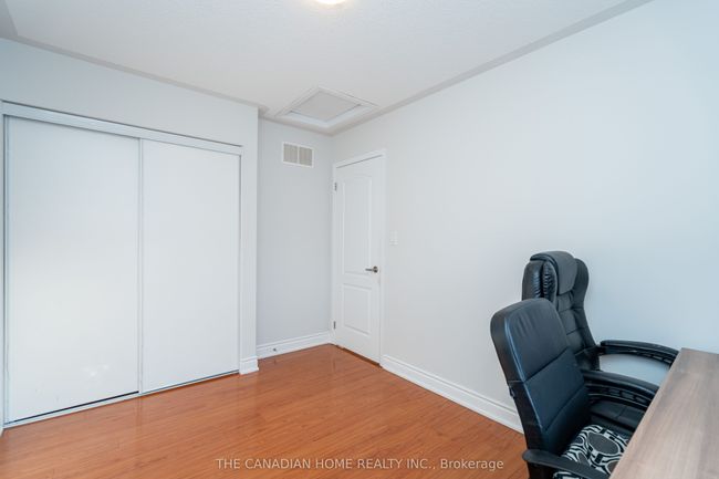 72 Colonel Frank Ching Cres, House attached with 4 bedrooms, 3 bathrooms and 2 parking in Brampton ON | Image 34