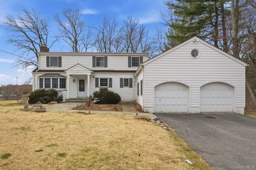 80 Roaring Brook Rd, Chappaqua, NY, 10514-1710 | Card Image