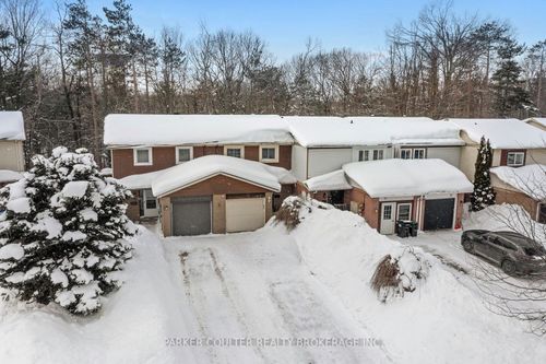 69 Burns Cir, Barrie, ON, L4N5J8 | Card Image