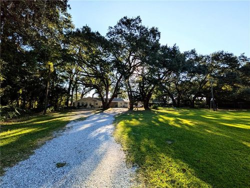 58444 Choctaw Dr, Slidell, LA, 70461-2102 | Card Image