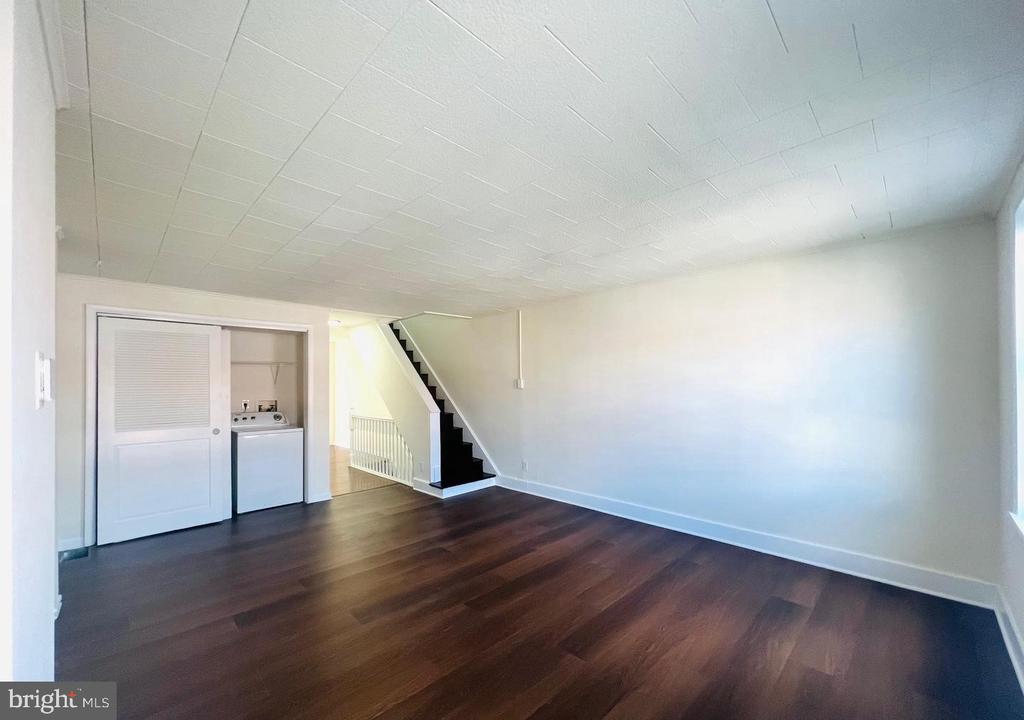 Residential Lease in BURLINGTON 5