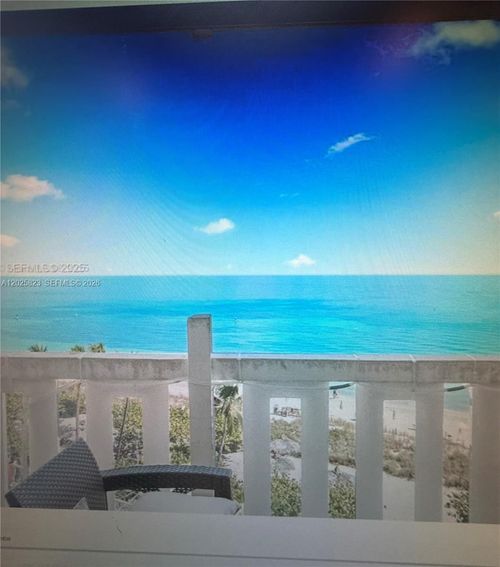 b506-1111 Crandon Blvd, Key Biscayne, FL, 33149-2745 | Card Image