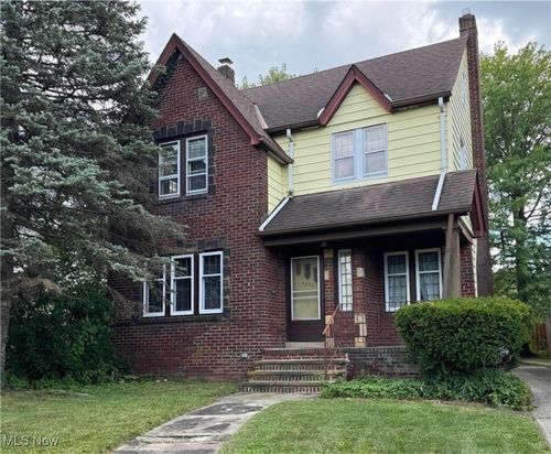 3494 Raymont Blvd, University Heights, OH, 44118-2602 | Card Image