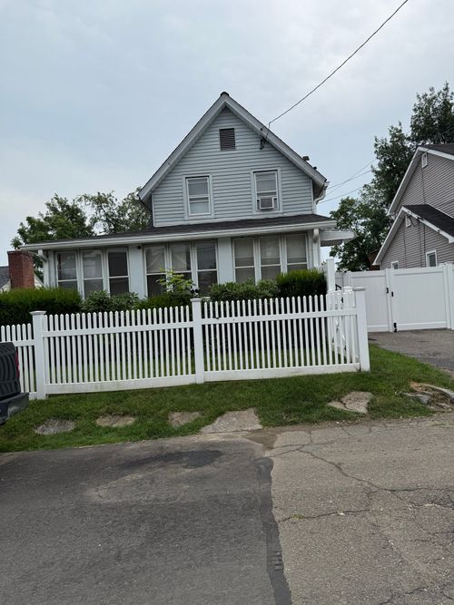 32 South St, Norwalk, CT, 06854-2620 | Card Image