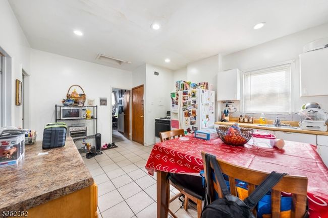 639 N 8 Th St, Home with 6 bedrooms, 3 bathrooms and null parking in Newark NJ | Image 18