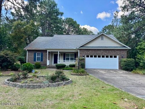111 Michael Ln, Aberdeen, NC, 28315-2223 | Card Image