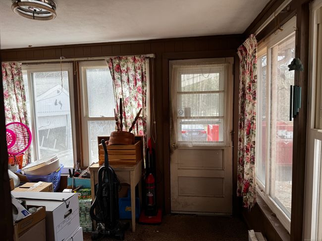 170 Lake St, House other with 3 bedrooms, 1 bathrooms and 3 parking in Moosup CT | Image 7