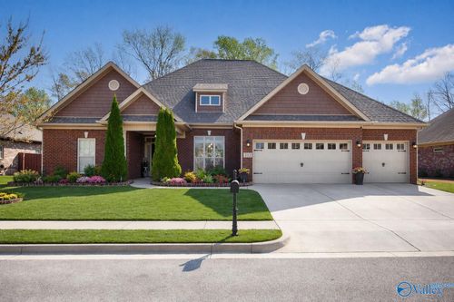 212 Trailing Creek Rd Nw, Madison, AL, 35757-6350 | Card Image