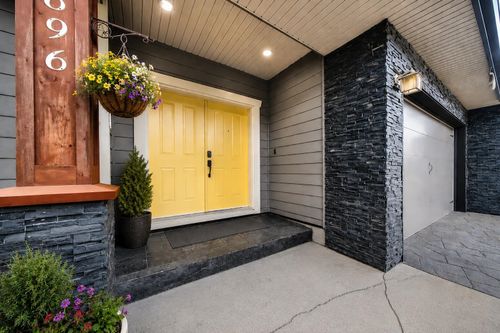 24696 103a Ave, Maple Ridge, BC, V2W0B1 | Card Image