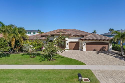 137 Hollyhock Ct, MARCO ISLAND, FL, 34145-4217 | Card Image